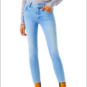 NWT!! Size 30-34 Frame Le One Skinny jean Caspio Stretchy!